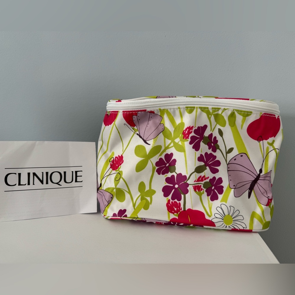 Clinique vintage cosmetics makeup travel bag (1 of 2) NWT floral butterfly